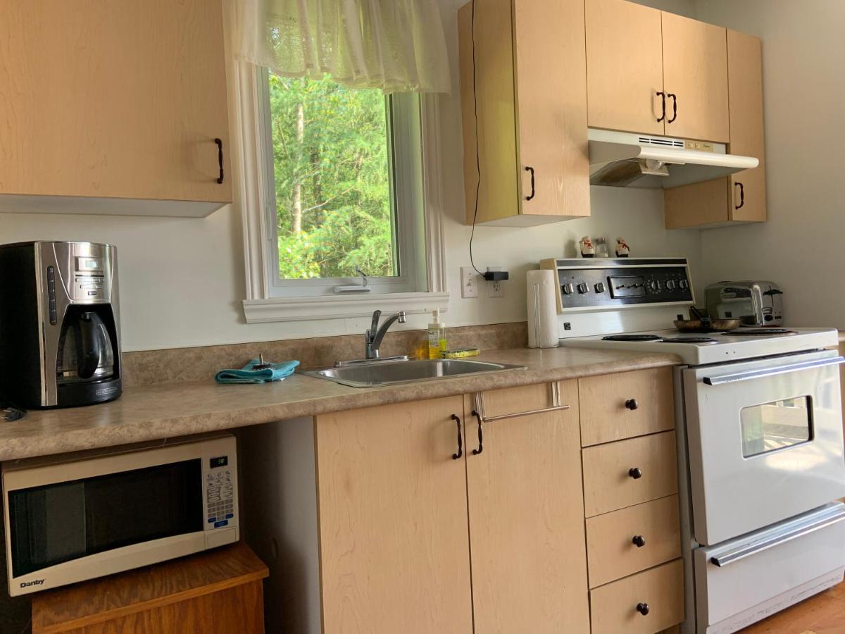Motel & Chalets --Shefford-Waterloo- Habitation Forest Екстер'єр фото